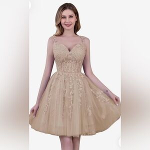 Lavetir Formal A-Line Light Peach Floral Lace Mini Sweetheart Neckline, Size 6